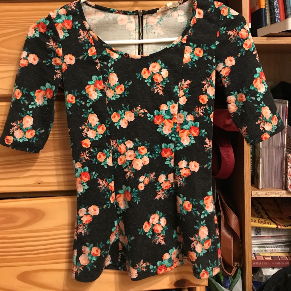 Floral top